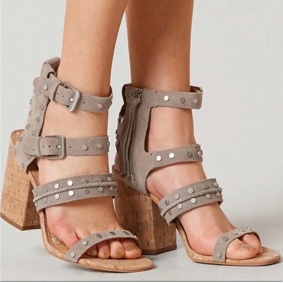 Dolce Vita Shoes - Dolce Vita Effie Sandal Tan Studded Size 8